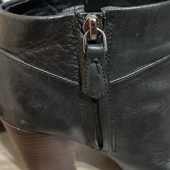 Tory Burch booties - Picture 8 of 10